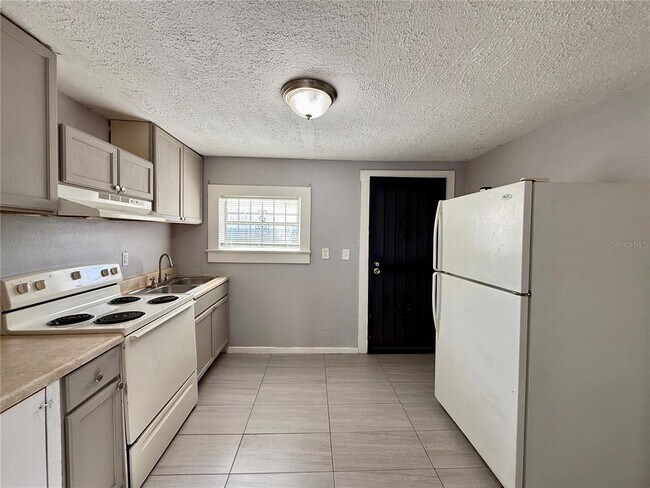 Foto del edificio - 3505 E Shadowlawn Ave