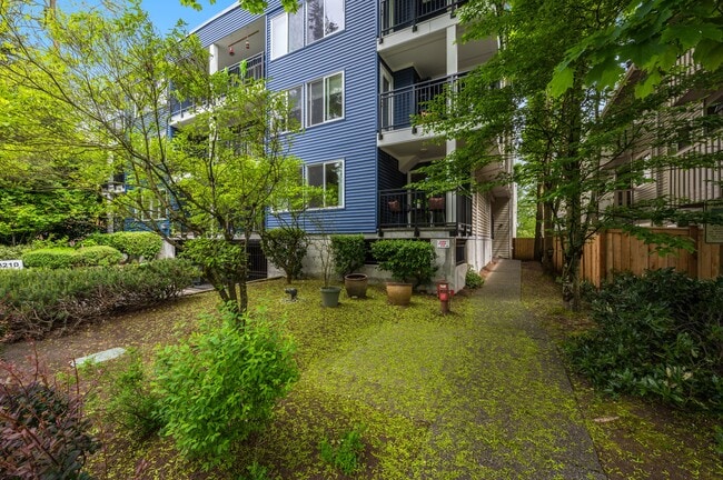 Building Photo - 18210 73rd Ave NE