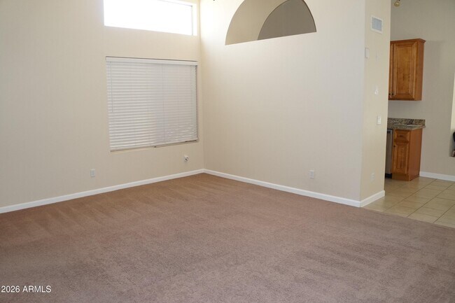 Building Photo - 240 S Laveen Dr