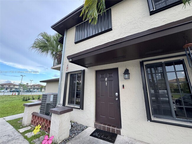 Foto del edificio - 13953 SW 46th Terrace