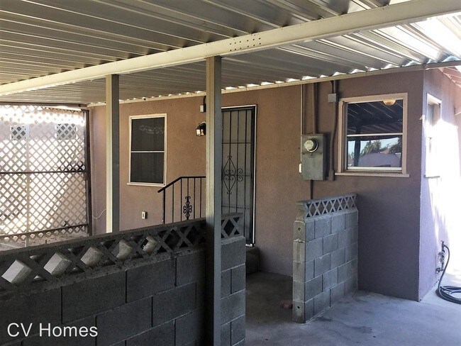 Foto del edificio - 4306 E Brentwood Ave