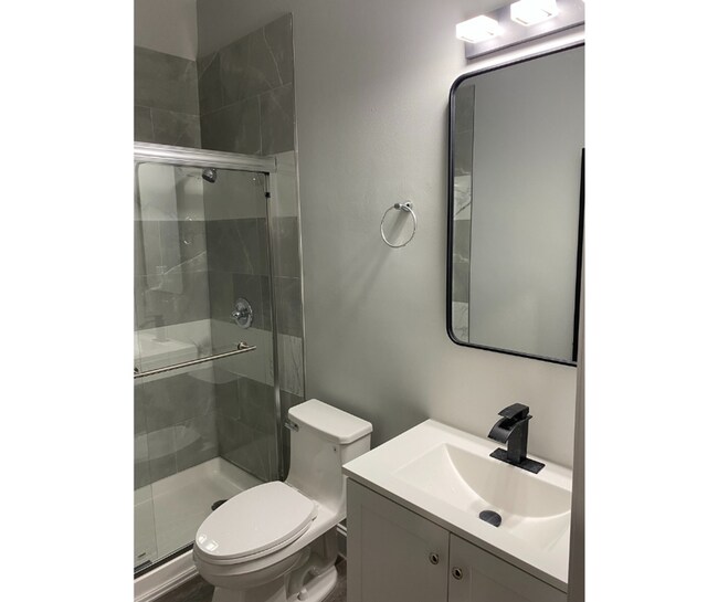 Building Photo - 837 N Fulton Ave