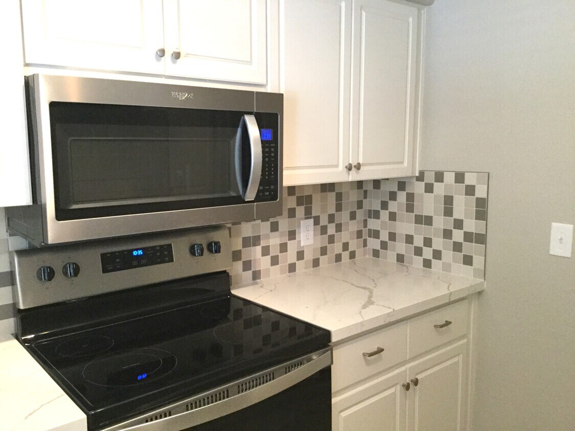 7575 E Indian Bend Rd Unit 1074, Scottsdale, AZ 85250 Condo for Rent