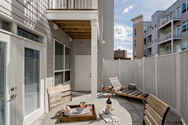 Patio privado - Avalon Bloomfield Station