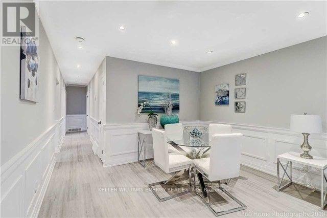 Building Photo - 129 Waverly St S