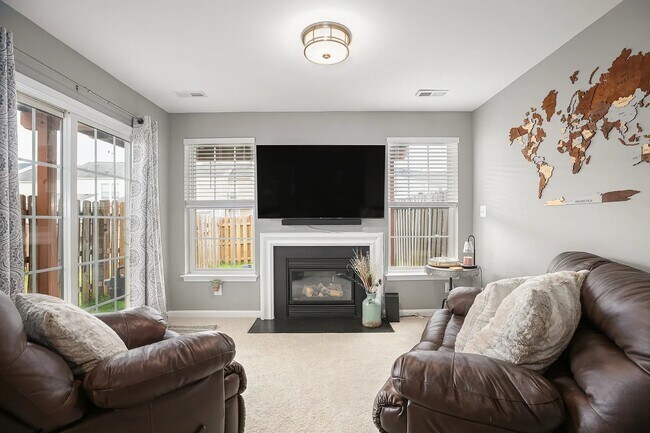 Foto del edificio - 7206 Finch Ln