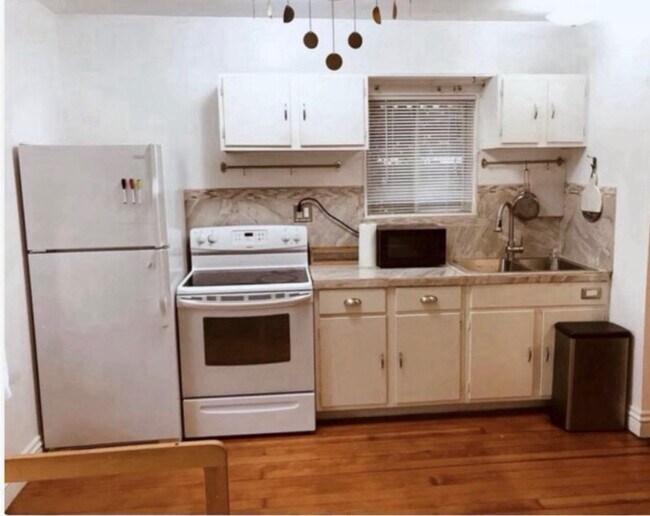 Foto del edificio - 2531 Ridge Rd