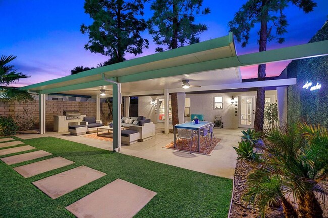 Building Photo - Casita Cerritos - Pool, Jacuzzi, and Pet Friendly! (Monthly Only - No Long Term)