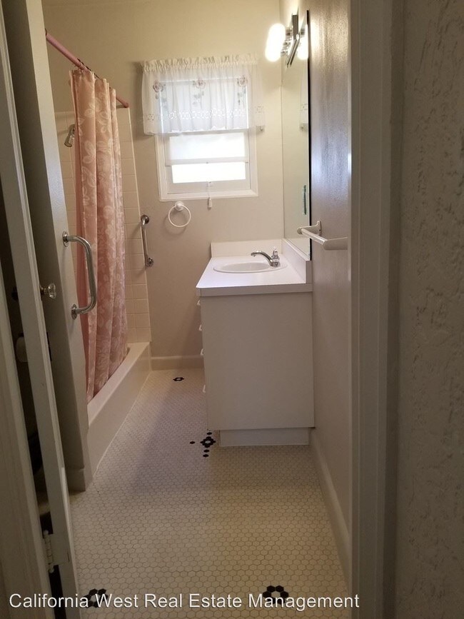 Building Photo - 2 br, 1 bath House - 1627 PHILLIPS