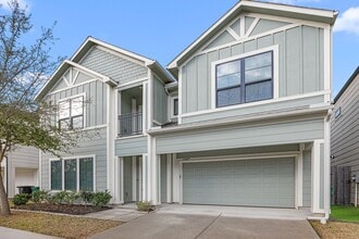 Building Photo - 2307 Langston St