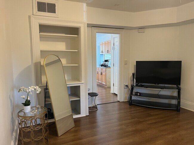 Foto del edificio - 13 Dr Aaron B Samuels Blvd