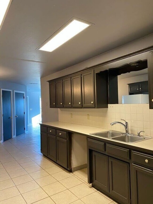 Foto del edificio - 1232 Wilson St.