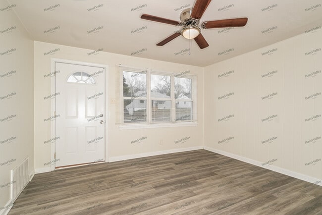 Building Photo - 9528 Ridge Ave