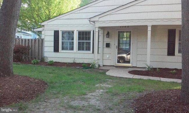 Foto del edificio - 1722 Whitfield Ct
