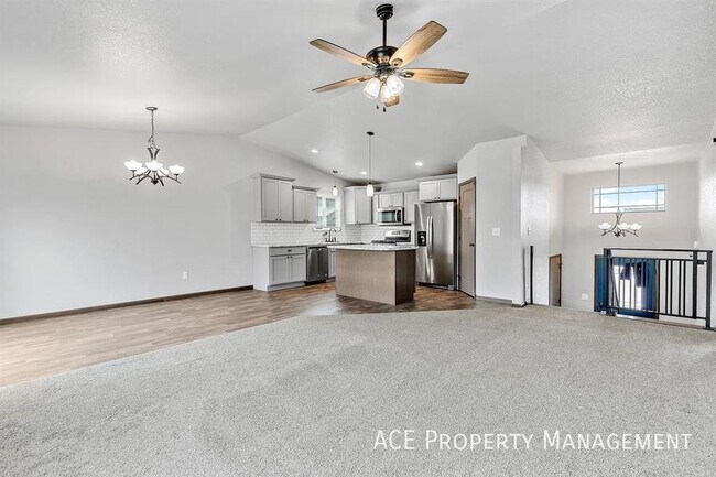 Foto del edificio - 575 Quinton Ln