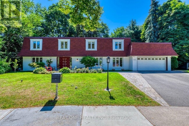 Photo du bâtiment - 814 Calder Rd