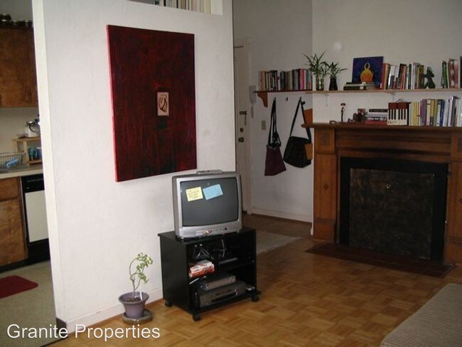 Building Photo - 1 br, 1 bath Apartment - 446 E 12th Ave #1