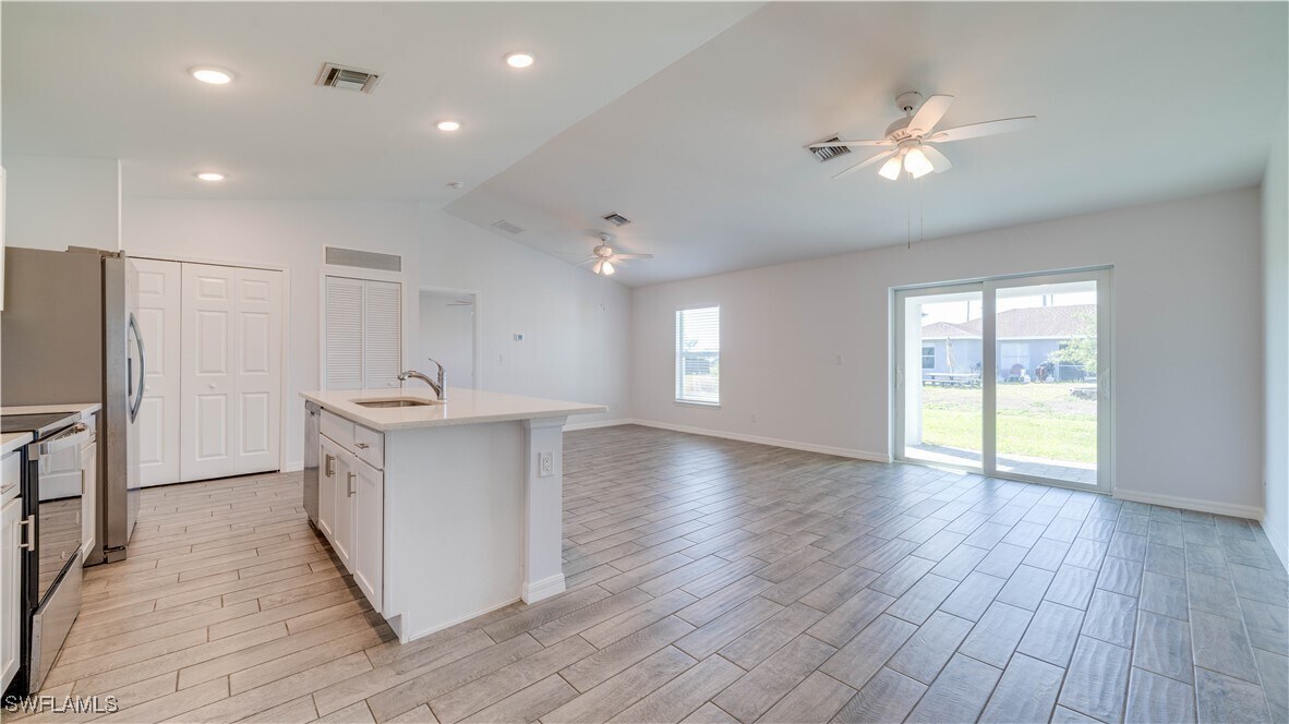 Foto principal - 202 NW 25th St