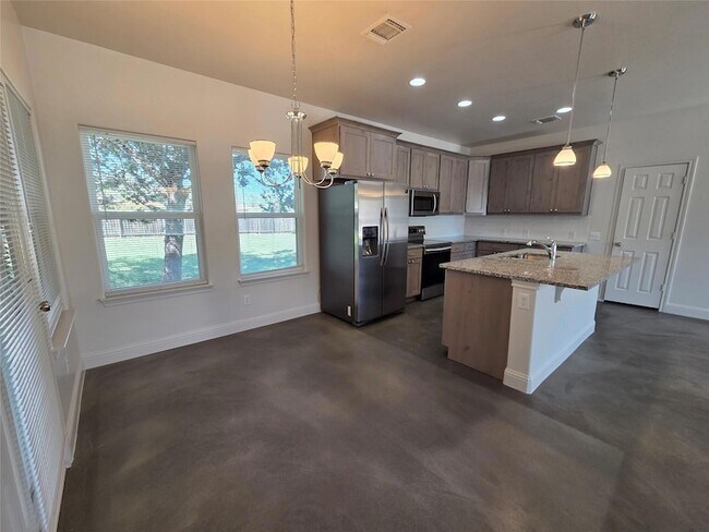 Foto del edificio - 800 Woodview Dr