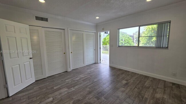 Foto del edificio - 2170 NE 51st Ct