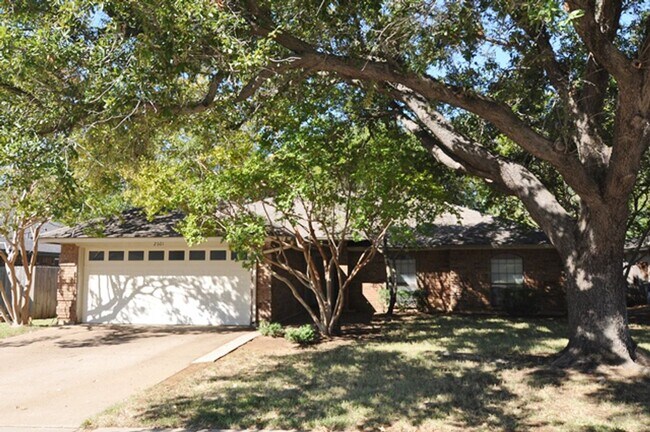 Building Photo - COMING SOON/VIEW NOW - Beautiful Euless Home in GCISD – Updated & Move-In Ready!