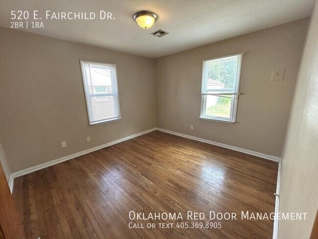 Foto del edificio - 520 E Fairchild Dr