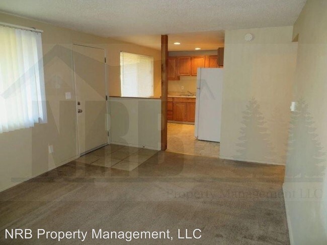 Building Photo - 3717-3719 S Manitou Way