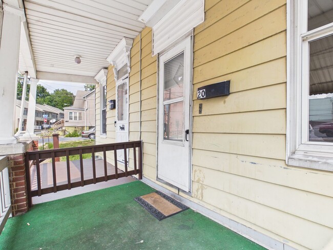 Building Photo - 4 Bedroom Single Family Home in Steelton