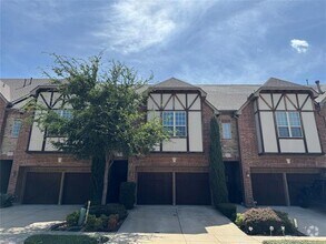 Building Photo - 2669 Sherwood Dr