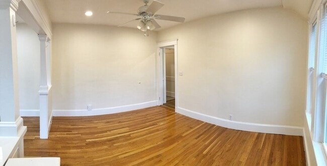 Building Photo - 212 Evans St