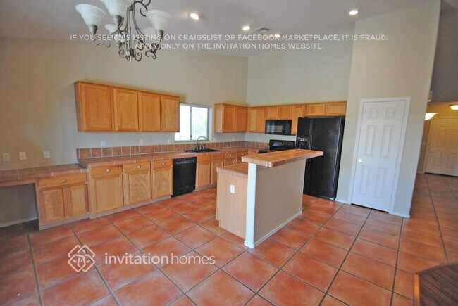 Foto del edificio - 4423 W Ellis St