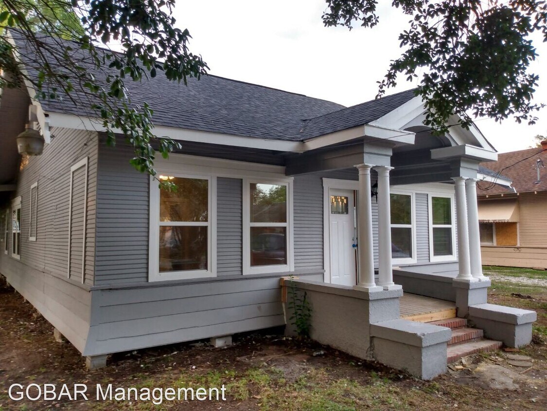 4 br, 2 bath House 2262 Liberty Ave House for Rent in Beaumont, TX