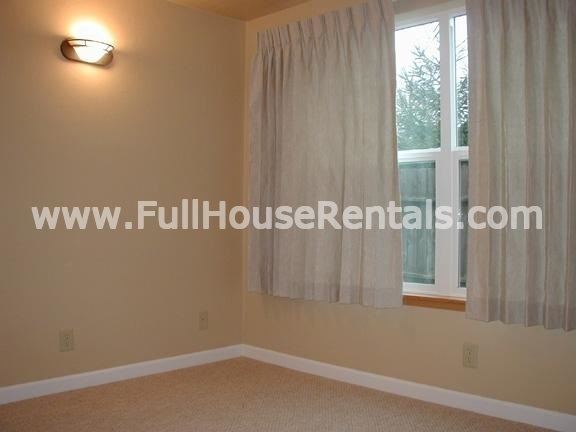 Building Photo - 3 br, 2 bath House - 2083 wisconsin st