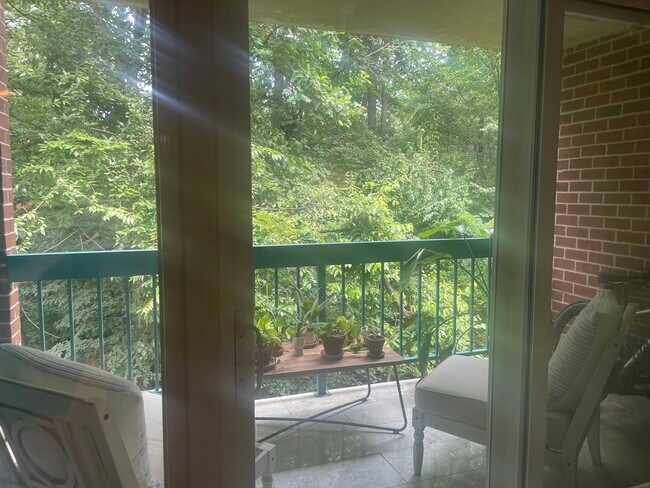 Foto del edificio - 11818 Breton Ct #11