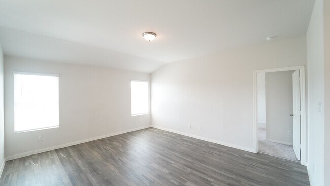 Foto del edificio - FOR LEASE!  4 Bedrooms - 2 Baths - 2 Car Garage.