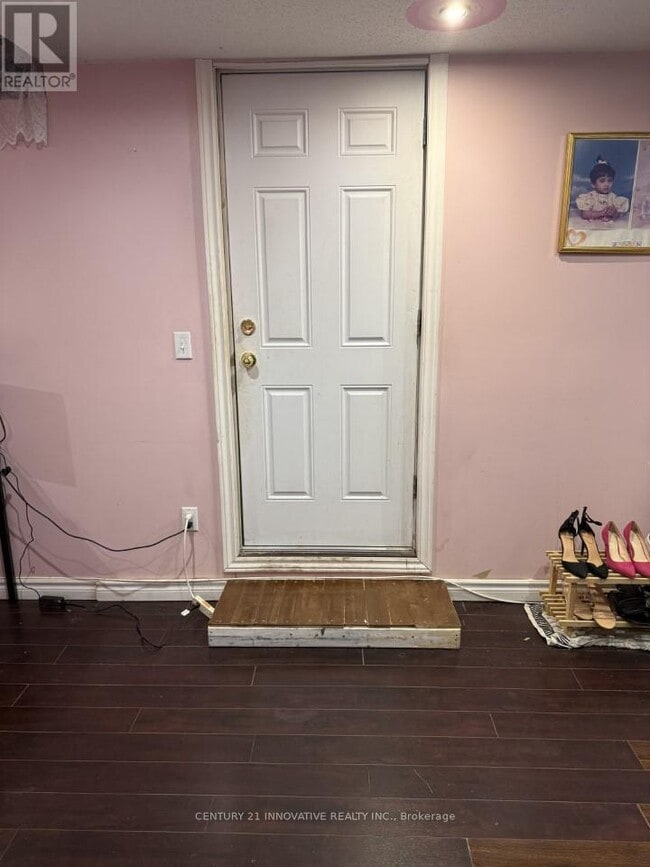 Photo du bâtiment - 13 Cranberry Dr