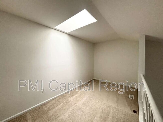 Building Photo - 13059 Shadyside Ln
