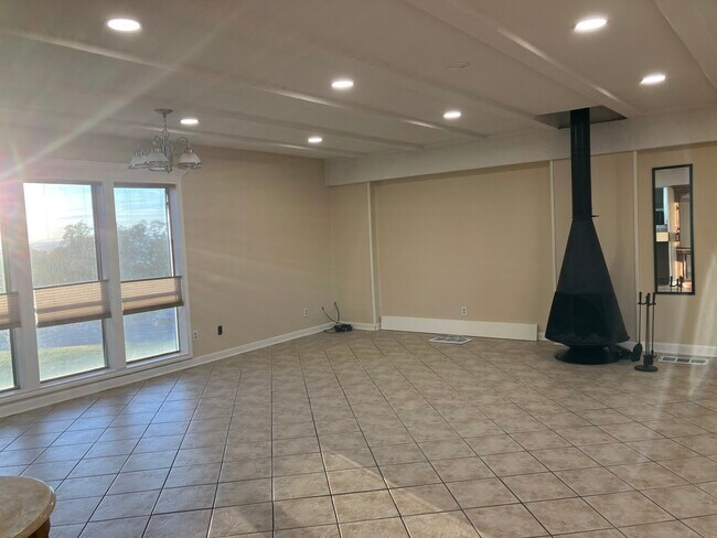 Foto del edificio - 5918 Lago Vista Way