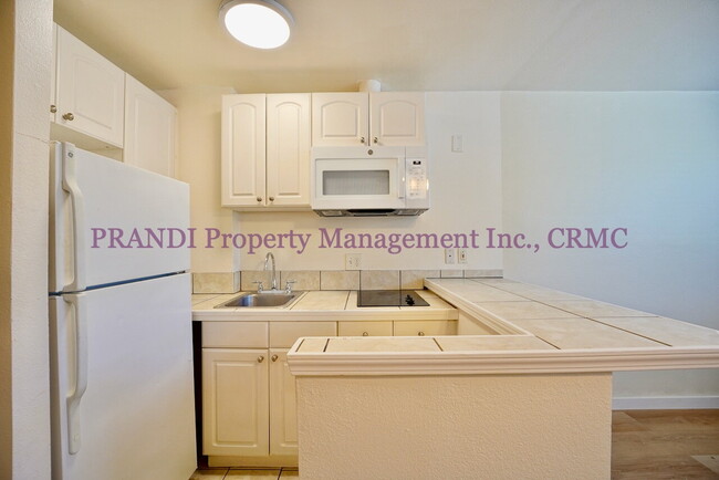 Foto del edificio - Downtown San Rafael Studio Apartment