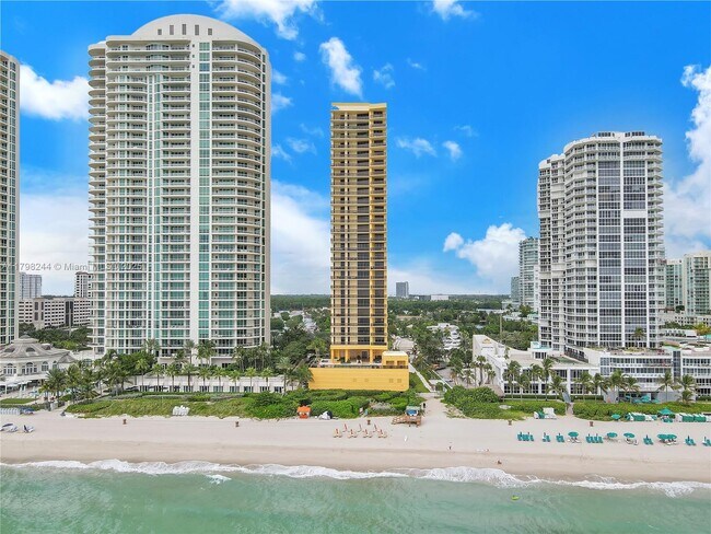 Foto del edificio - 16275 Collins Ave