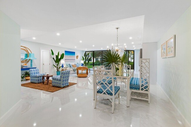 Building Photo - 2778 S Ocean Blvd