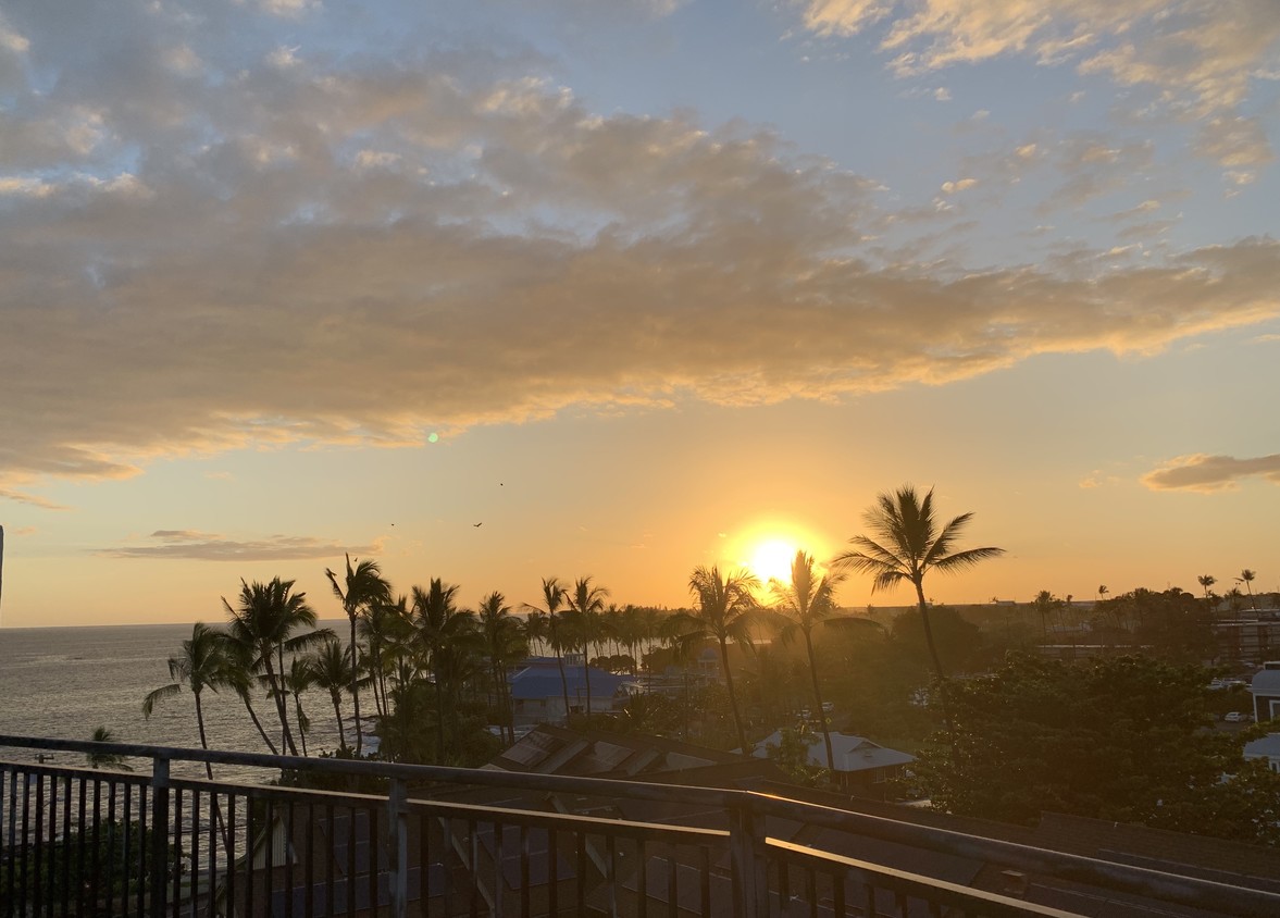 Views from the 7th floor - 75-5782 Kuakini Hwy