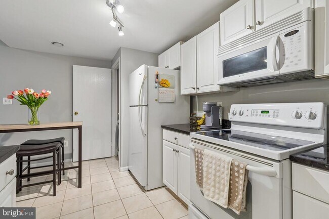 Foto del edificio - 3933 Greencastle Rd