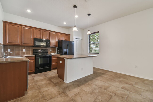 Foto del edificio - 1232 Canyon Oaks Dr