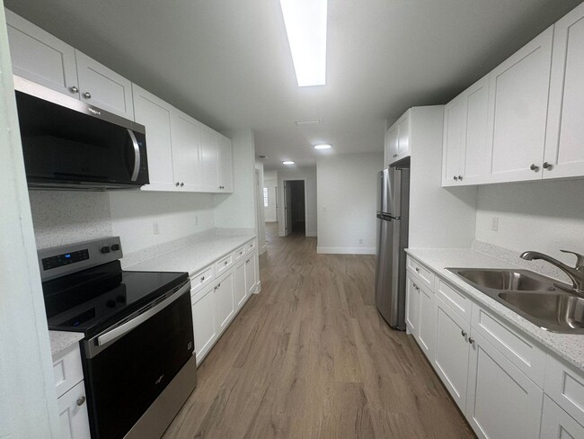 Building Photo - 108 Premiere LLC &amp; 128 Premiere LLC