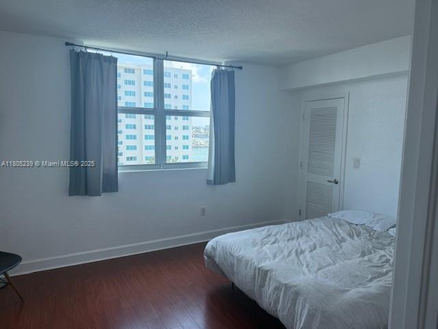 Foto del edificio - 7501 E Treasure Dr