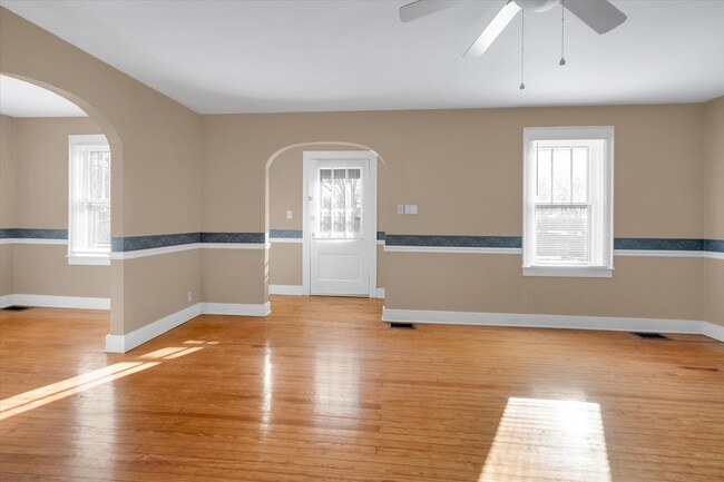 Living Room - 212 Templin Ave