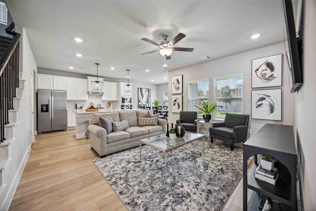 Foto del edificio - 6923 California Black Oak Dr