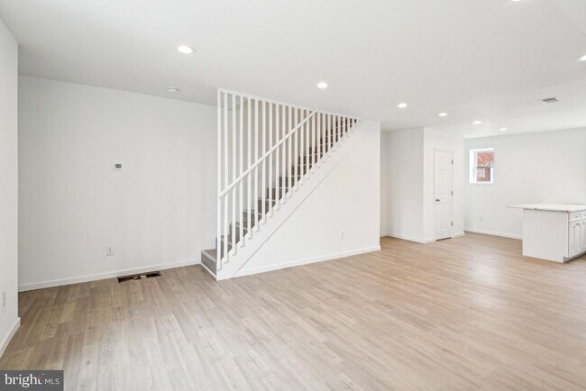 Building Photo - 4013 Bleigh Ave