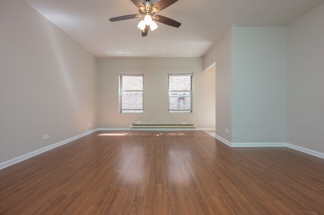 Foto del edificio - 5511 N Kenmore Ave